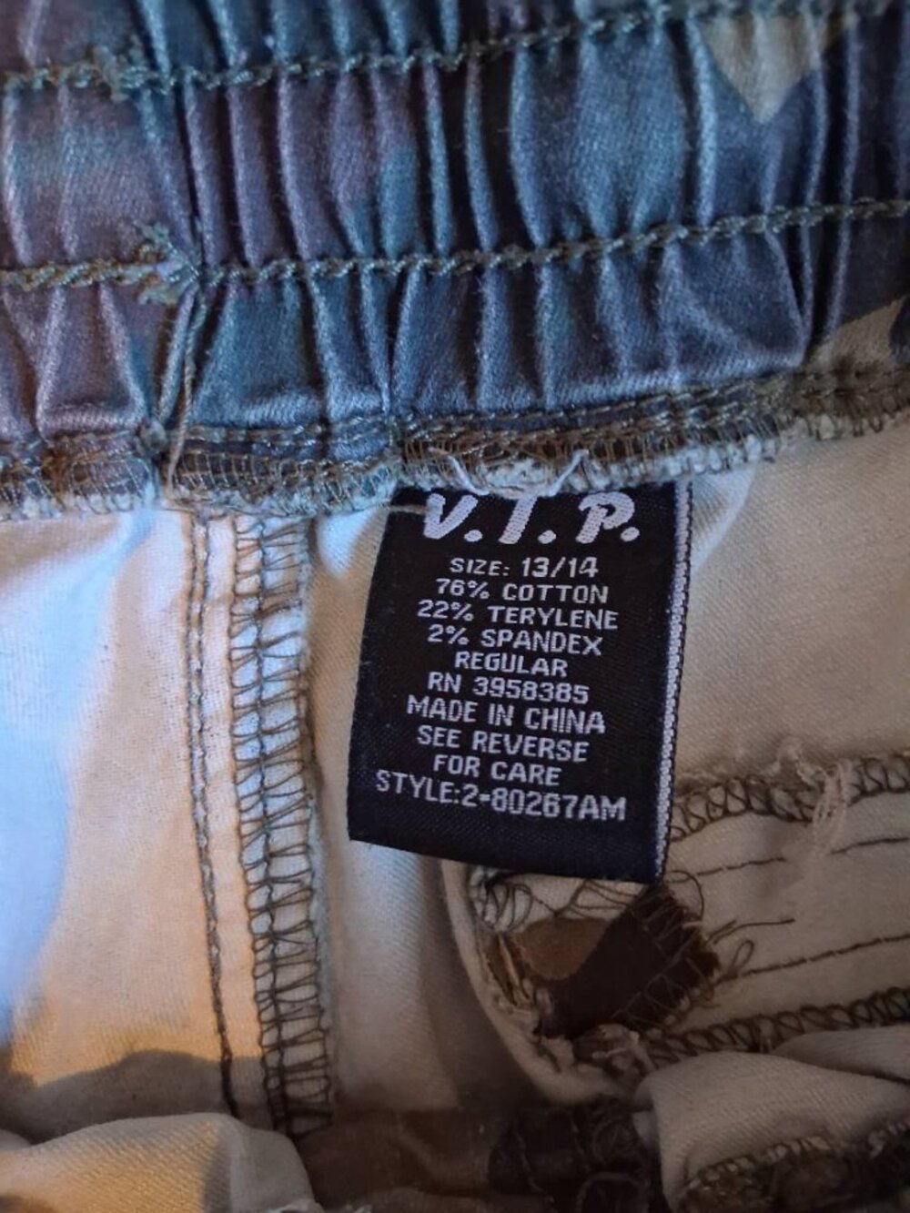 Women's V.I.P. Camo Cargo Joggers - Picture 5 of 7